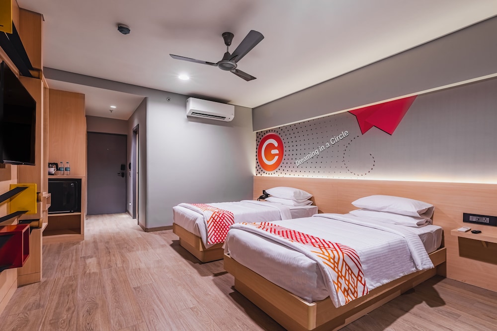 Luxe Twin Room - Photo 1