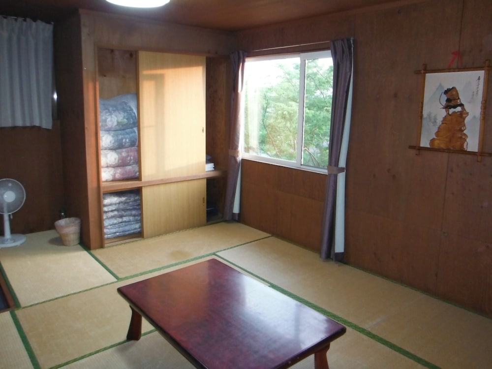Japanese-Style Family Room photo 1