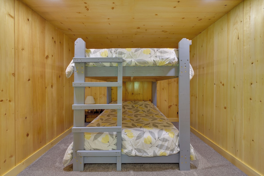 House (Multiple Bedrooms) photo 3
