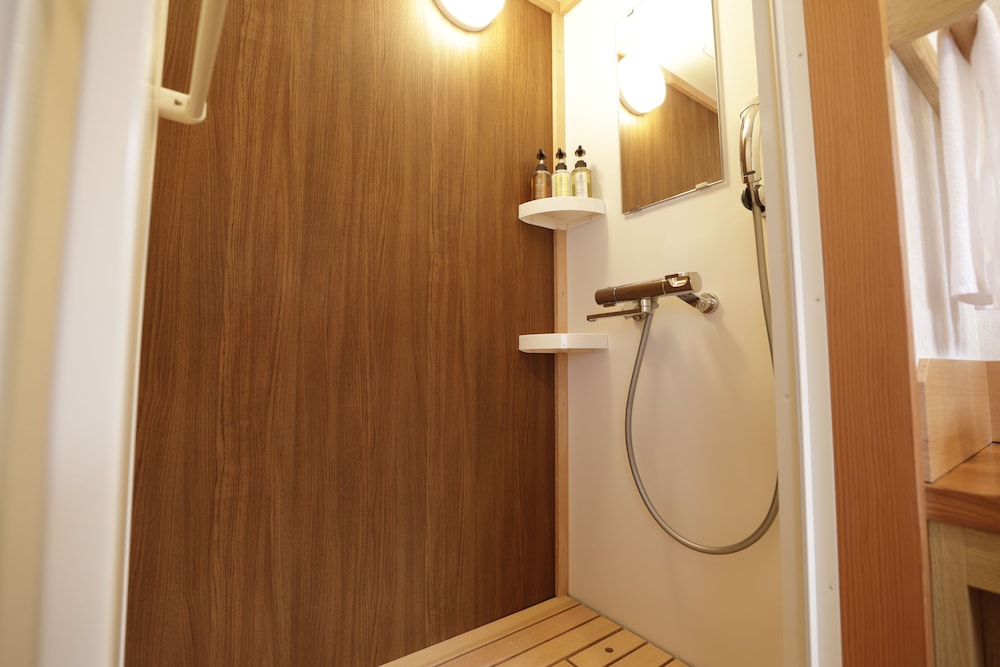 Deluxe Twin Room, Non Smoking - Photo 15