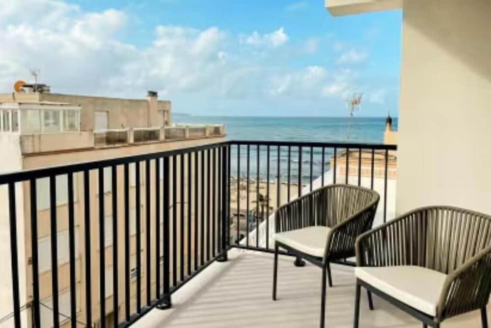Double Room, Balcony, Partial Sea View