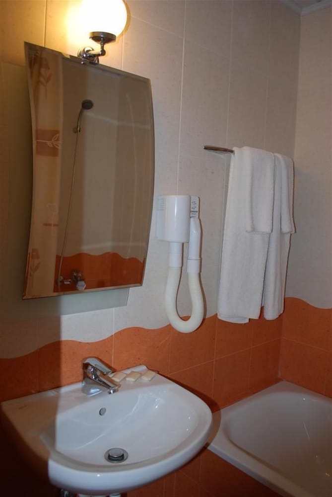 Double Room, Balcony - Photo 3