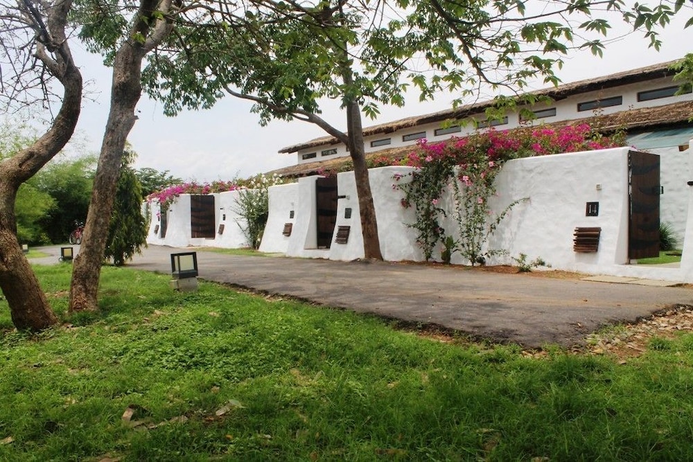 Residence photo 2