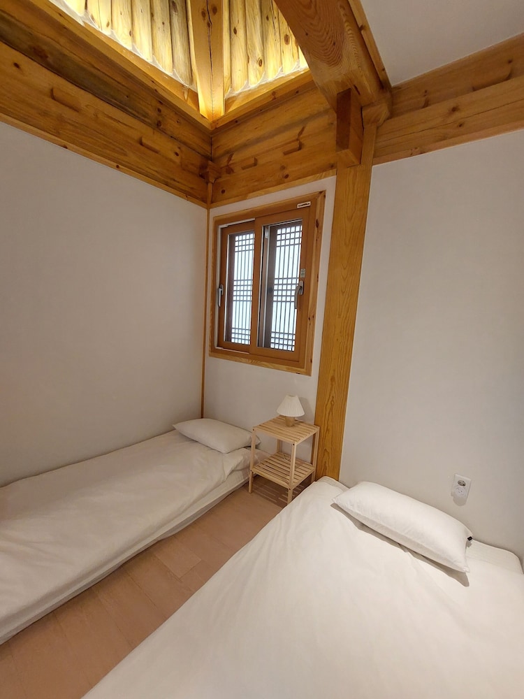 Luxury Penthouse, Non Smoking, Garden View photo 2