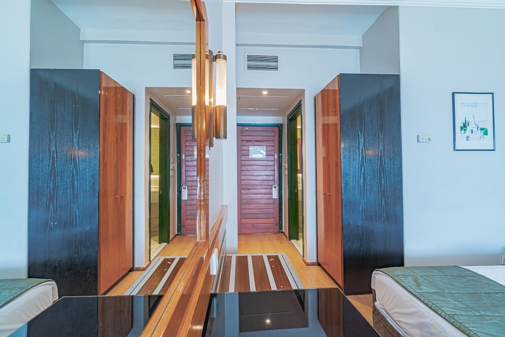Standard Room photo 2