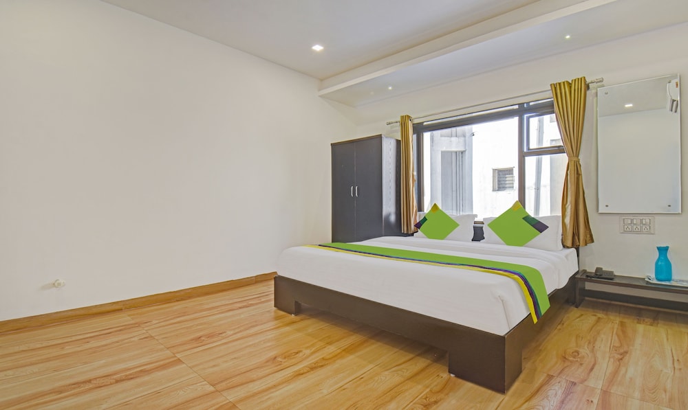Deluxe Room - Photo 1