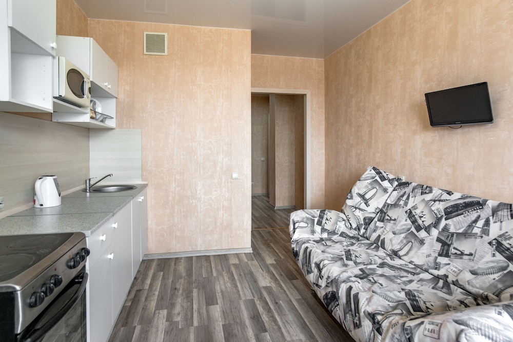 Basic Apartment, City View photo 3