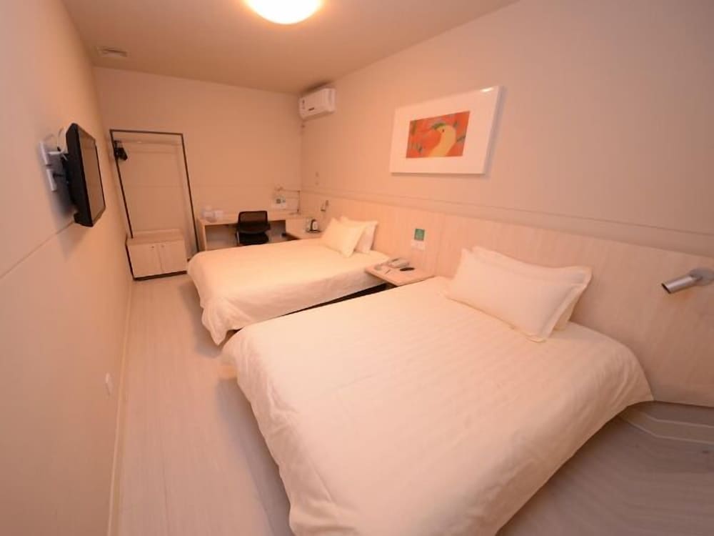 Business Twin Room (B) photo 1