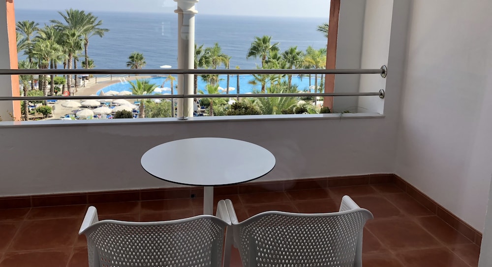 Superior Double Room, Balcony, Sea View - Photo 9