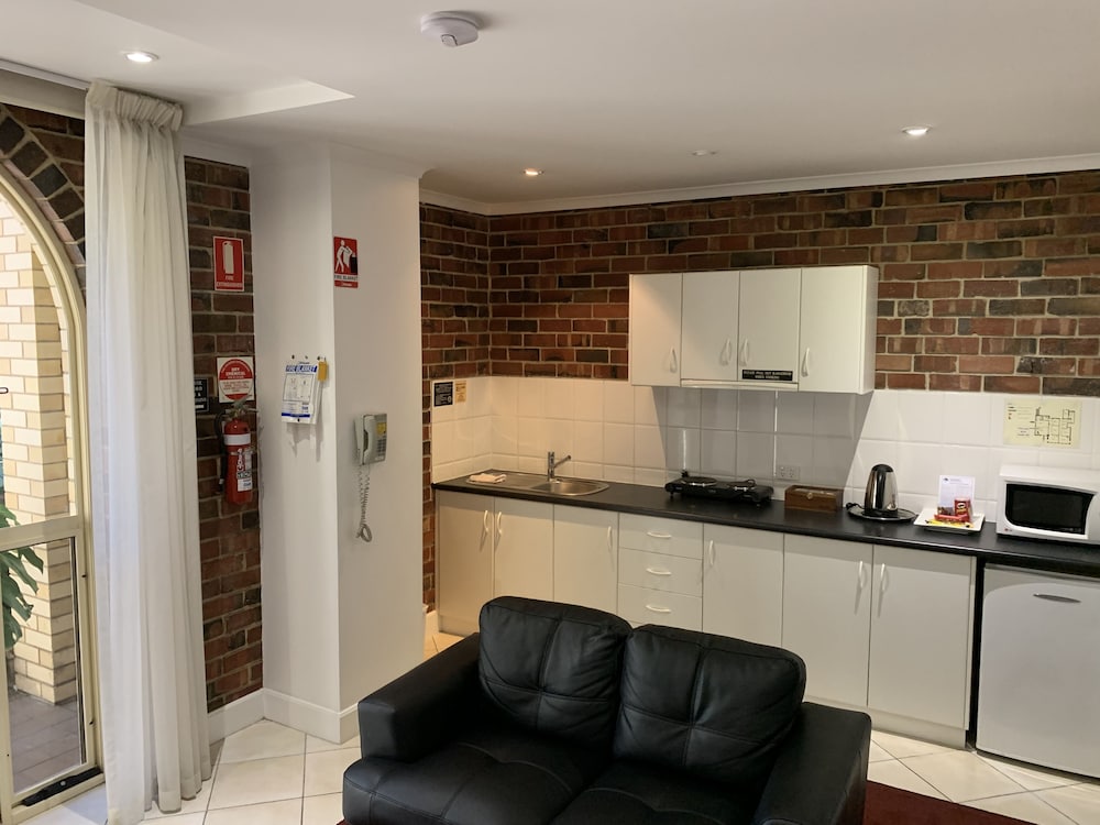 Suite 40 - 1 Bedroom With Kitchenette photo 1