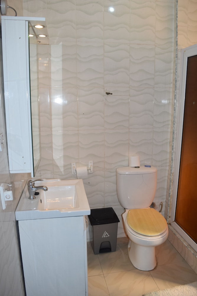 Deluxe Room, 2 Double Beds, Ground Floor photo 3