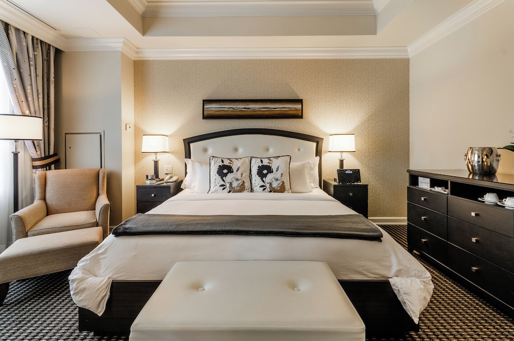 Particular Versaille King Room photo 1