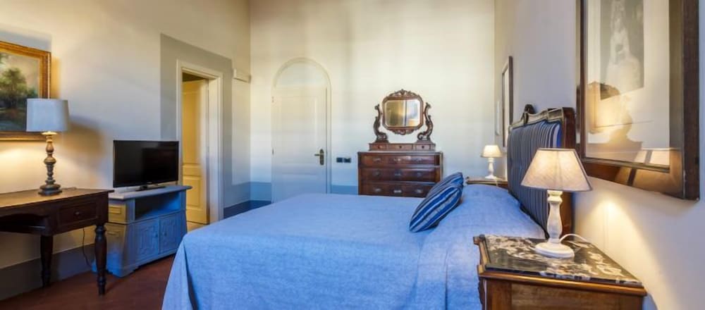 Superior Double Room, City View photo 3