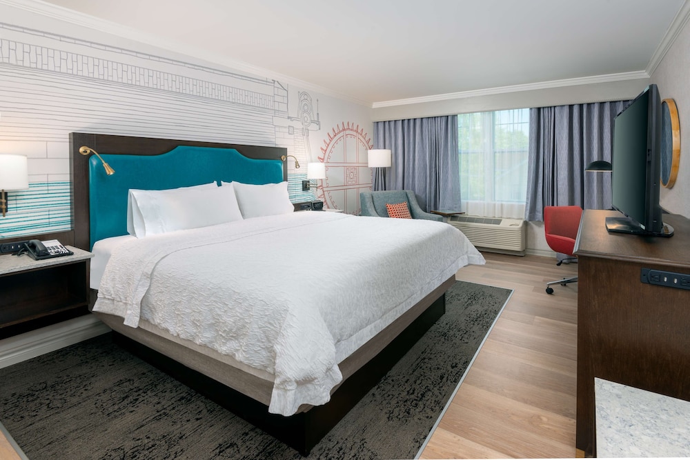 Standard Room, 1 King Bed - Photo 1