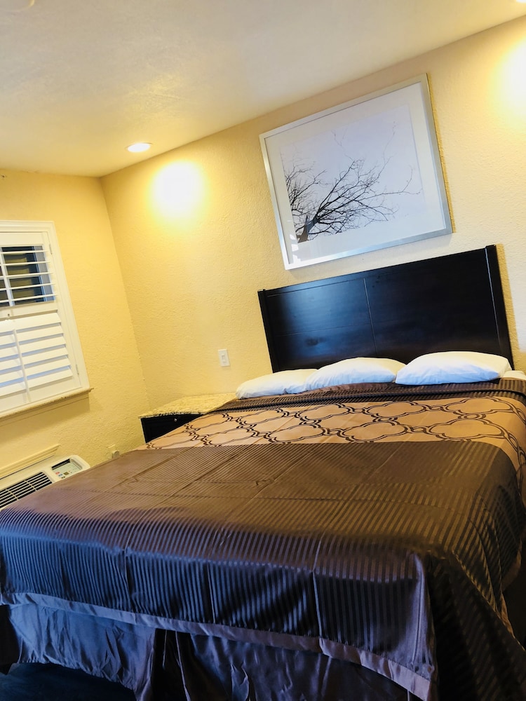 ADA Standard Room, 1 Queen Bed