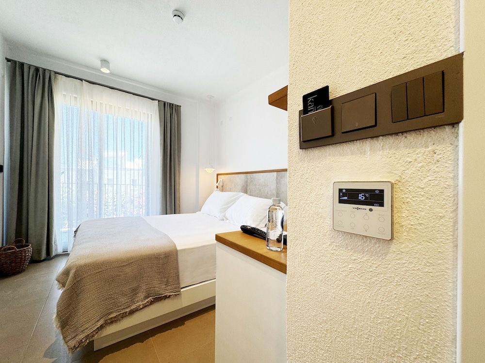 Standard Room, 1 Bedroom, City View photo 3