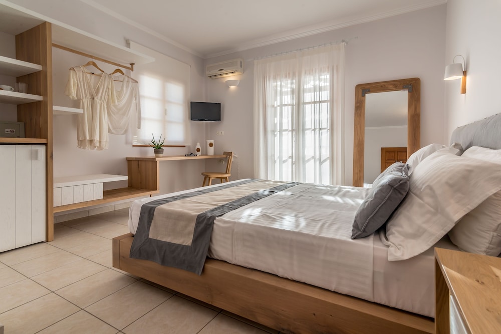 Superior Room, Sea View (1st Floor)