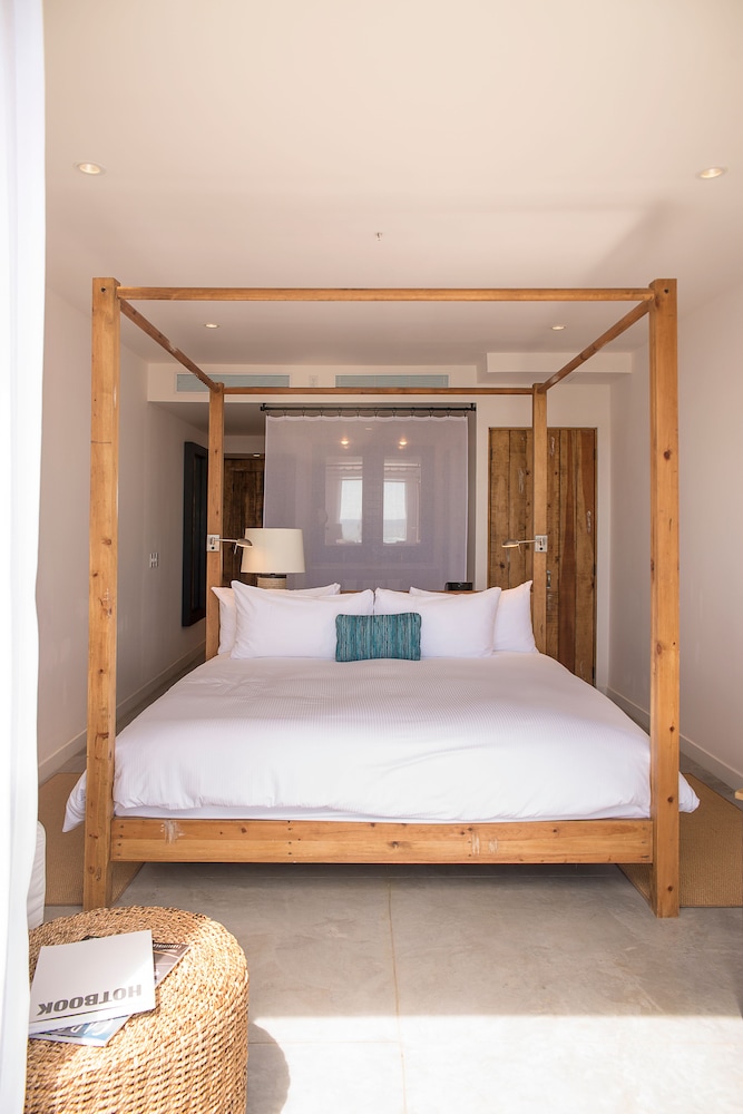 Balcony Ocean View King