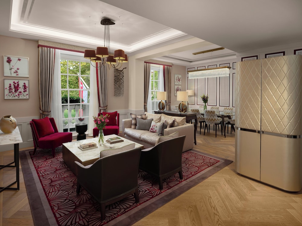 Suite (Lord Harrowby)