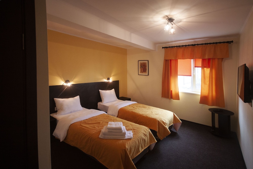 Standard Double or Twin Room photo 1