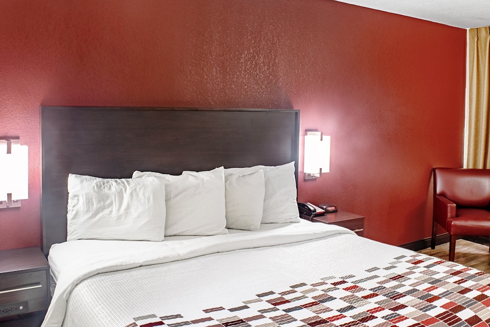 Superior Room, 1 King Bed (Jetted Tub, Smoke Free) - Photo 1