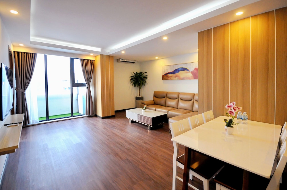 Penthouse, 2 Bedrooms, City View