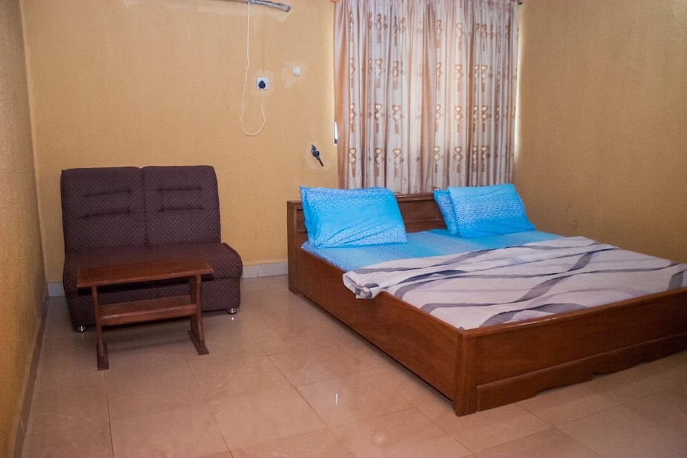 Standard Double Room photo 3