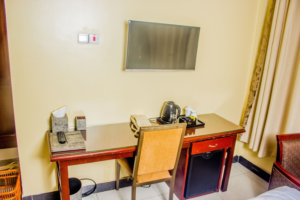 Standard Twin Room, City View photo 2
