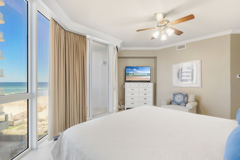 Signature Condo, 4 Bedrooms, Balcony, Ocean View