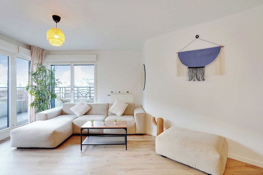 Apartment photo 1