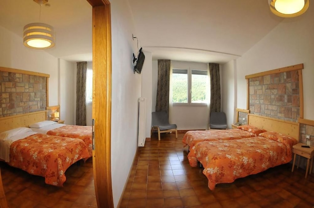 Quadruple Room photo 2