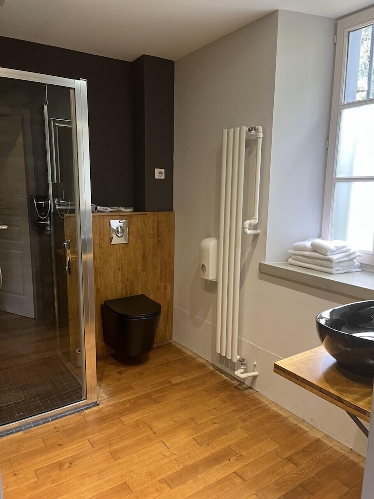 Deluxe Studio Suite photo 2