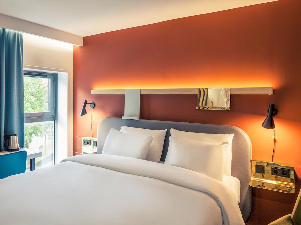 Superior Room, 1 King Bed (Canal Saint Félix) photo 2