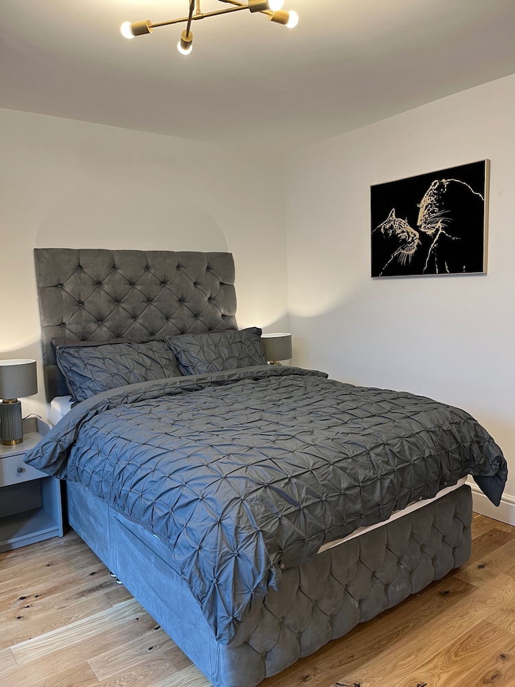 Apartment photo 2