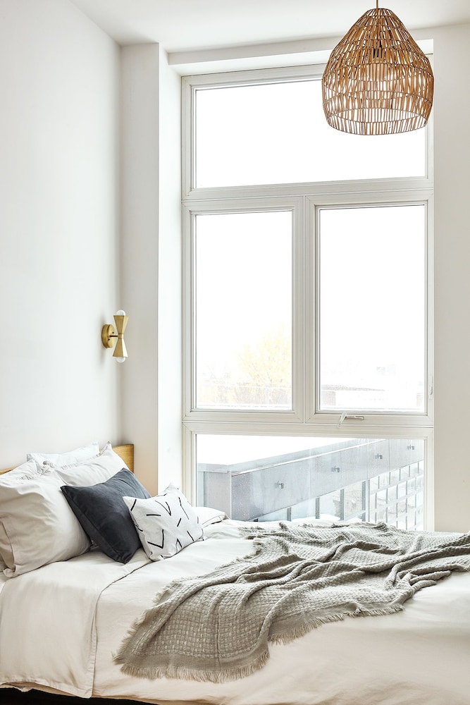 Design Apartment, 2 Queen Beds, Bathtub, Courtyard View