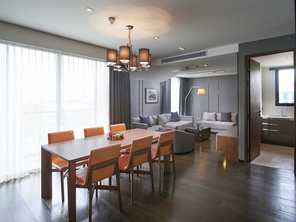 Penthouse photo 2