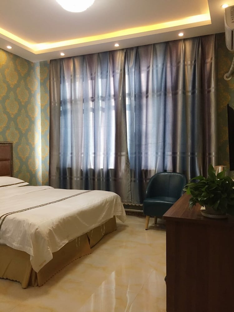 Deluxe Queen Room photo 1