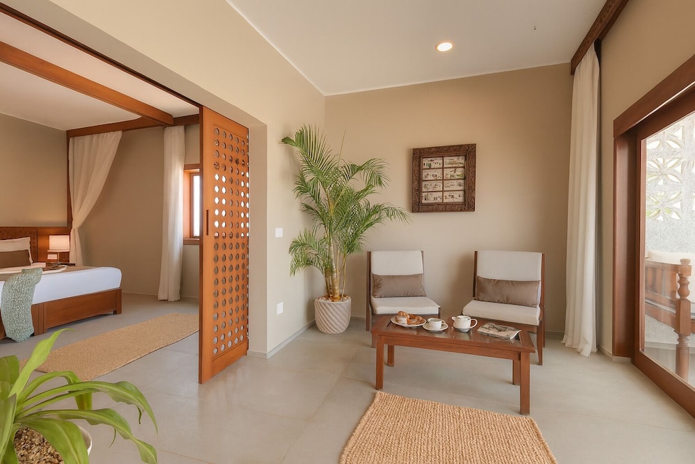 Beach Front Suite with Pool photo 2