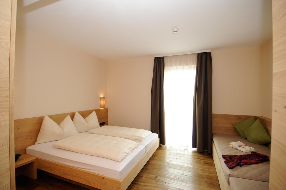 Luxury Apartment, 2 Bedrooms (Garden Loggia) photo 1