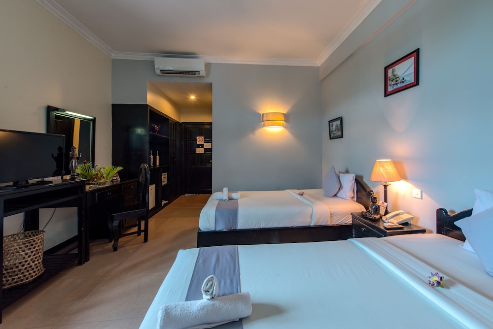 Superior Double or Twin Room - Photo 14