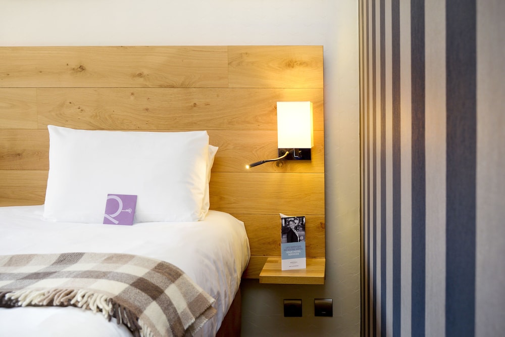 Standard Twin Room, 2 Twin Beds, Balcony (twin beds, sofa) - Photo 3