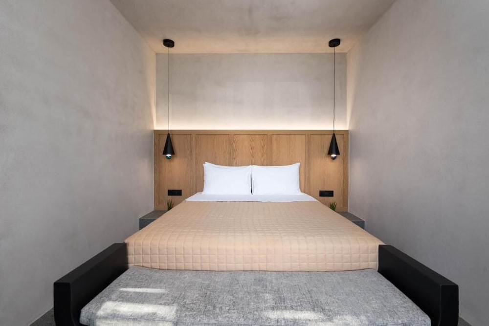 Deluxe Suite with Private Pool