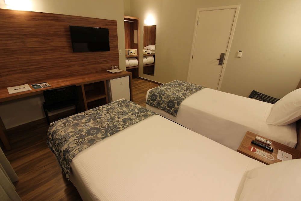 Luxury Twin Room photo 3