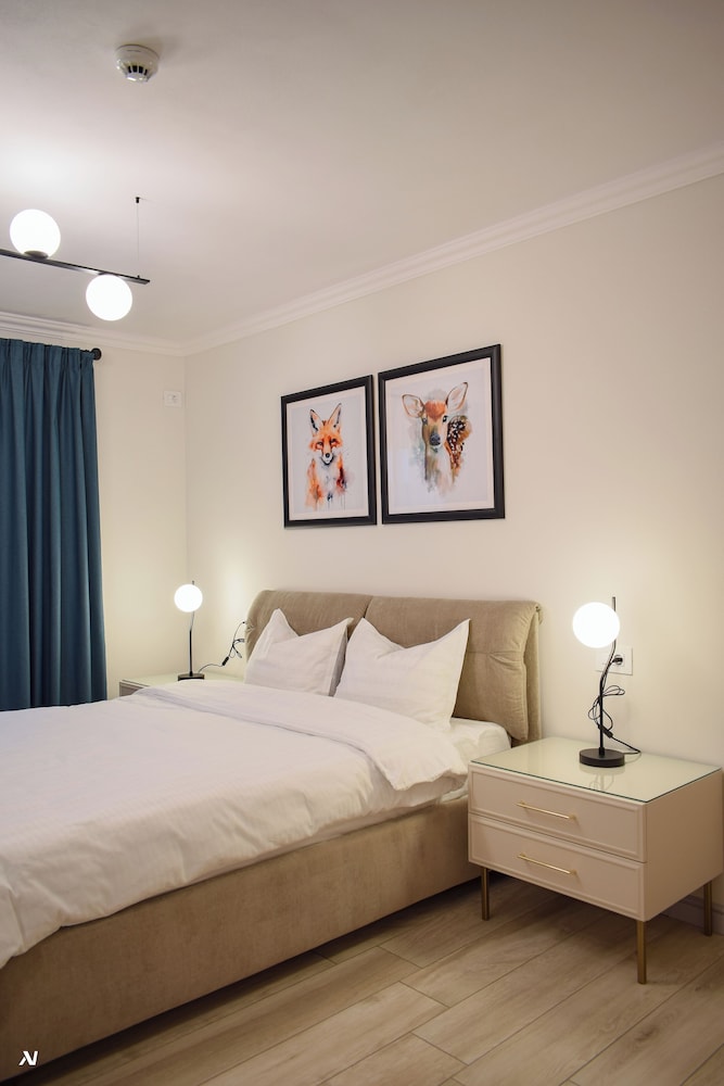 Luxury Apartment photo 3
