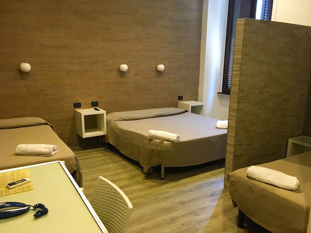 Standard Quadruple Room photo 3