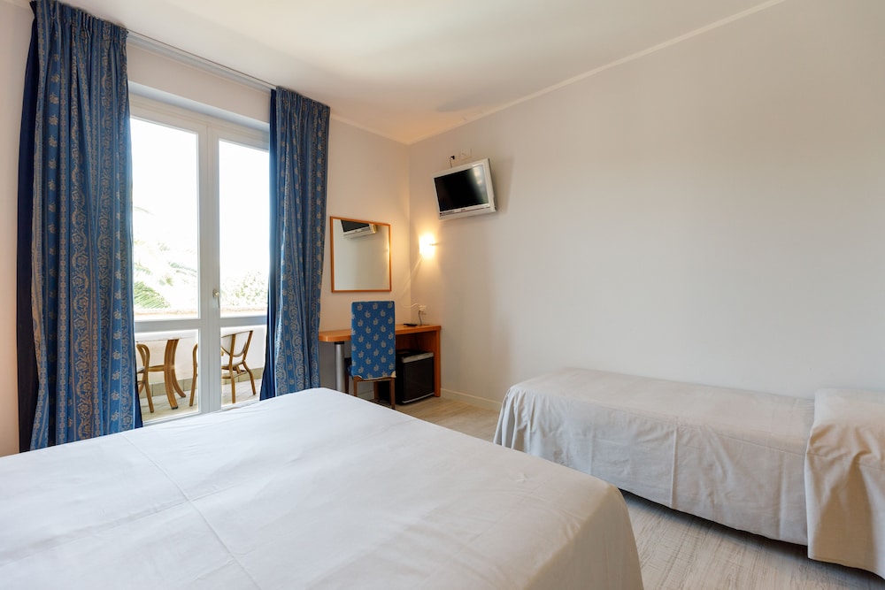 Panoramic Room photo 2