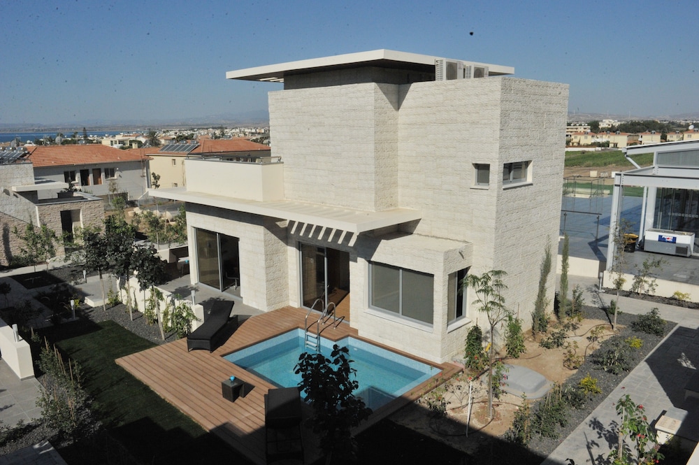 Villa, 1 Bedroom, Jetted Tub, Poolside - Photo 18