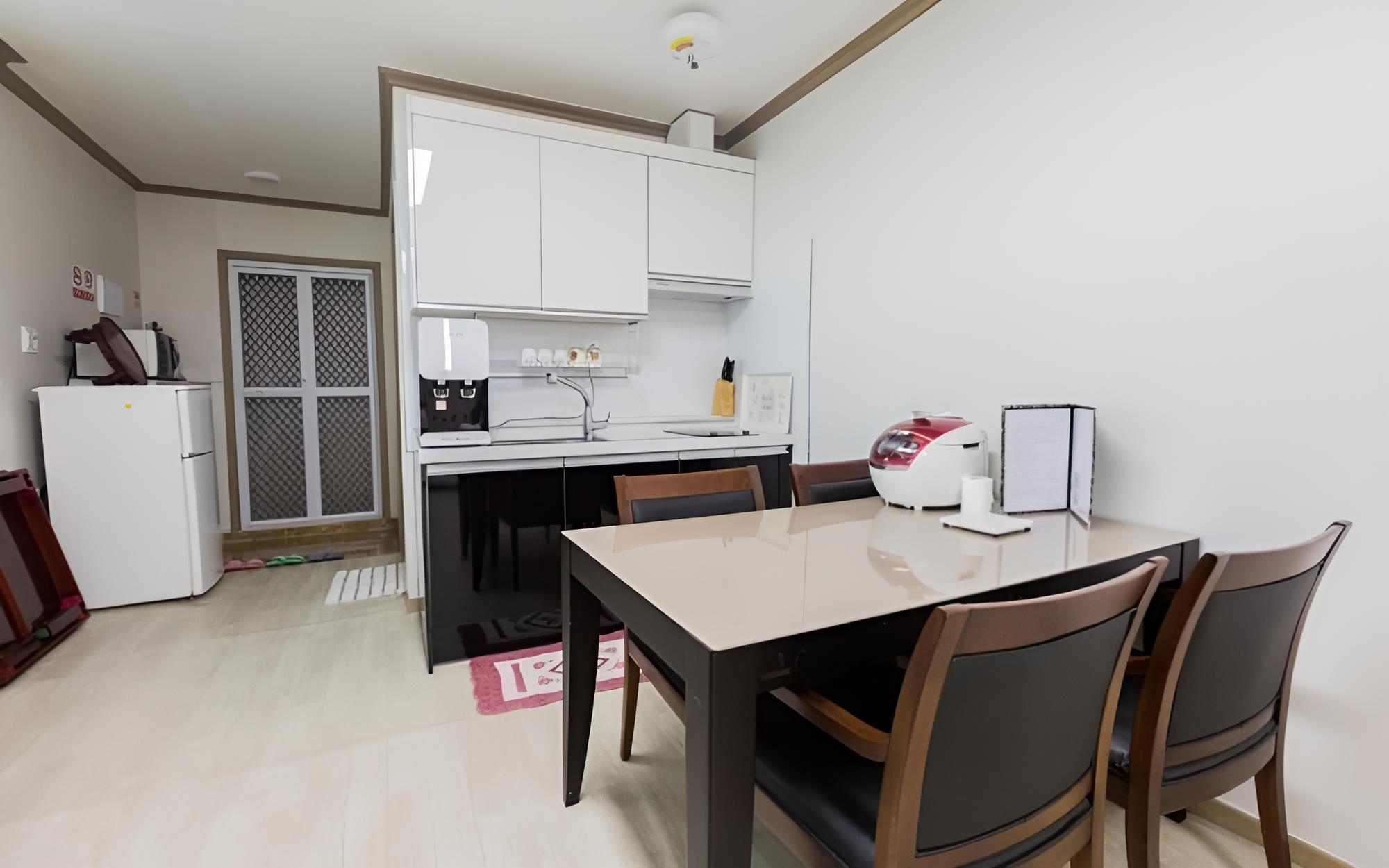 Room (Jangdokdae studio pension) photo 2