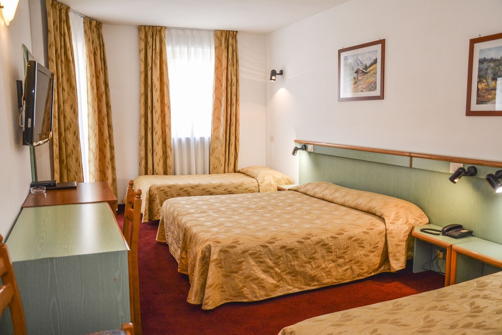 Comfort Quadruple Room photo 1