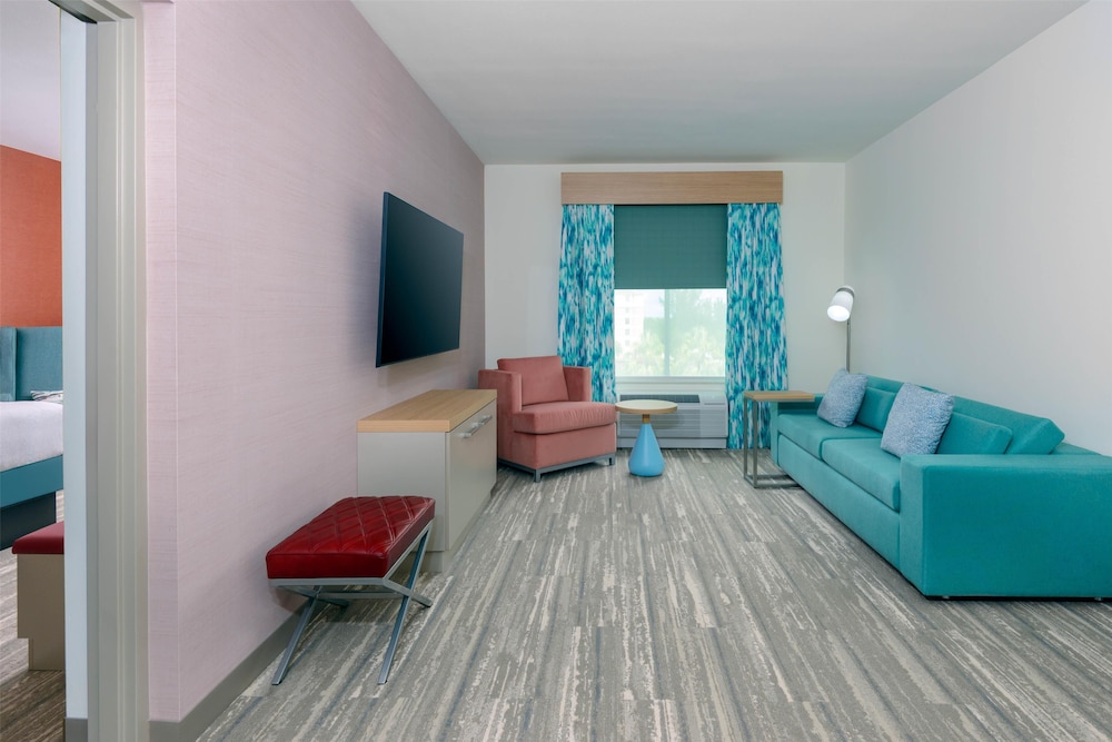 Suite, 2 Queen Beds, Accessible (Hearing), photo 6